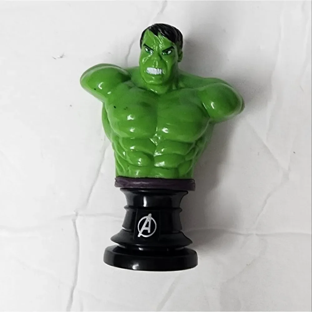 Marvel  Avengers Incredible Hulk Mini Bust  Paper Weight Figure Loose
